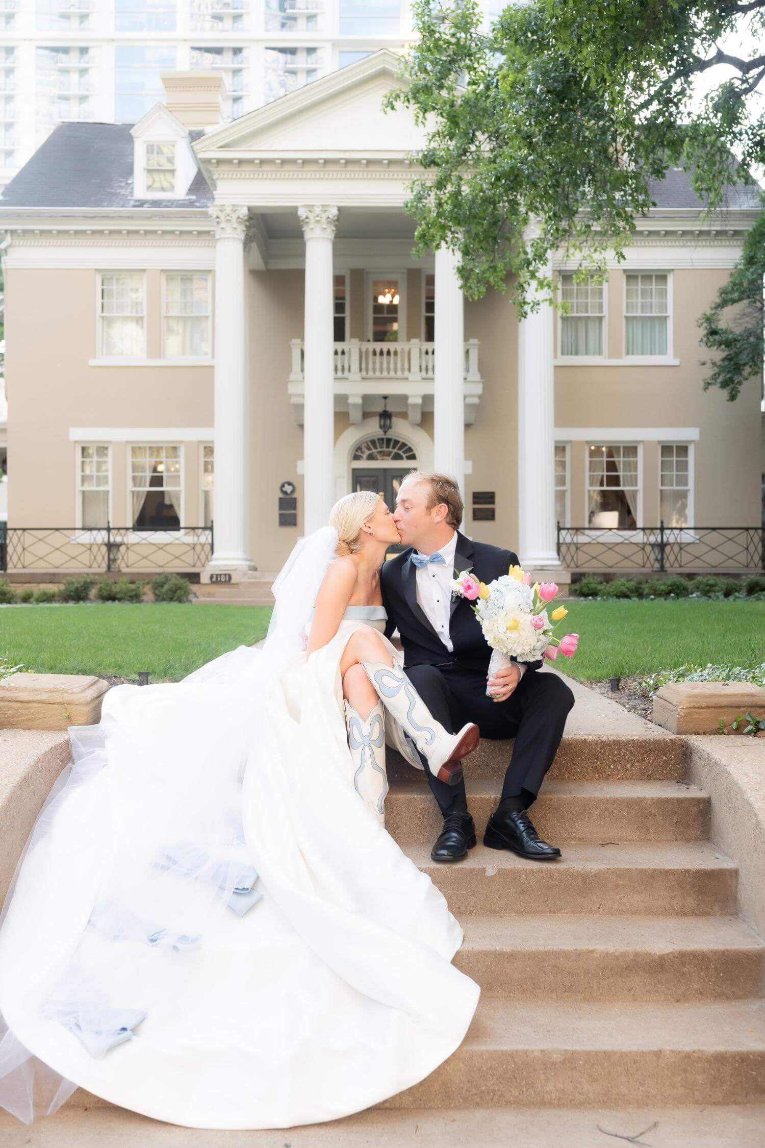 Bride and groom wedding at Arts District Mansion in Dallas